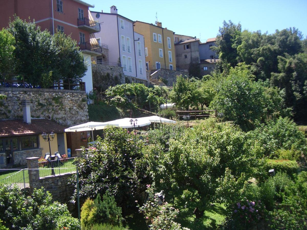Hotel Paese Corvara Beverino Pokoj fotografie